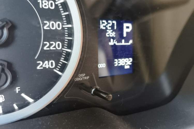 Used Toyota Levin 2022 Facelift TNGA 1.5L CVT Progressive Edition Odometer Close Up