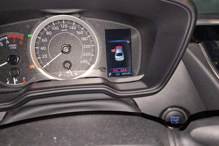 Used Toyota Levin 2022 185T CVT Luxury Edition Odometer Close Up