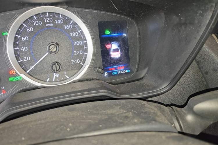 Used Toyota Levin 2022 Dual-Motor 1.8H E-CVT Progressive Edition Odometer Close Up