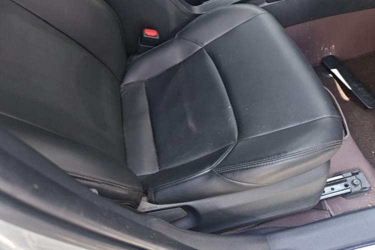 Used Toyota Levin 2022 185T CVT Luxury Edition Right Front Seat