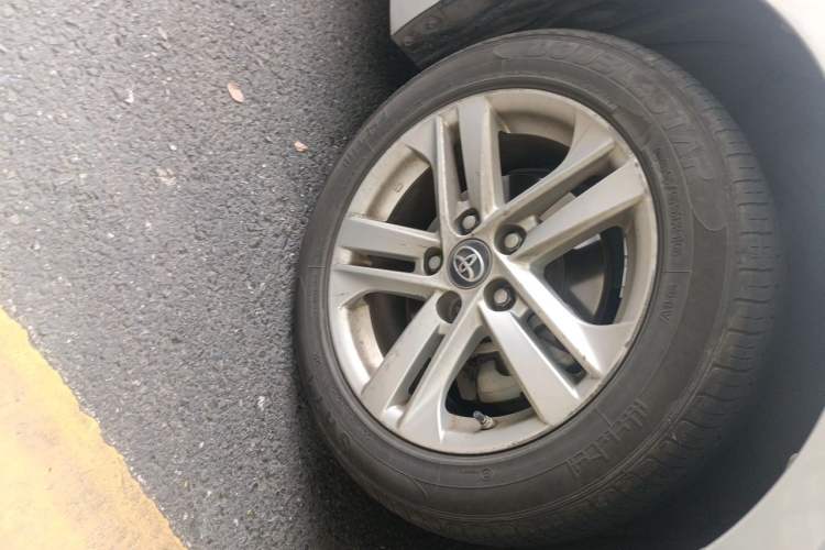 Used Toyota Levin 2022 Dual-Motor 1.8H E-CVT Progressive Edition Right Front Wheel Hub