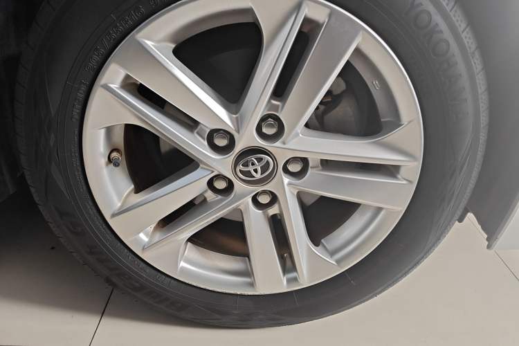Used Toyota Levin 2022 Dual-Engine 1.8H E-CVT Luxury Edition Right Front Wheel Hub