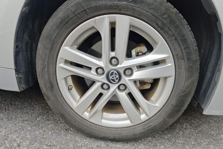 Used Toyota Levin 2022 Dual-Motor 1.8H E-CVT Leading Edition Right Front Wheel Hub