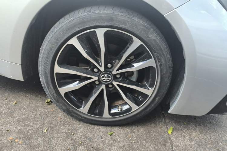Used Toyota Levin 2022 185T CVT Sport Edition Right Front Wheel Hub