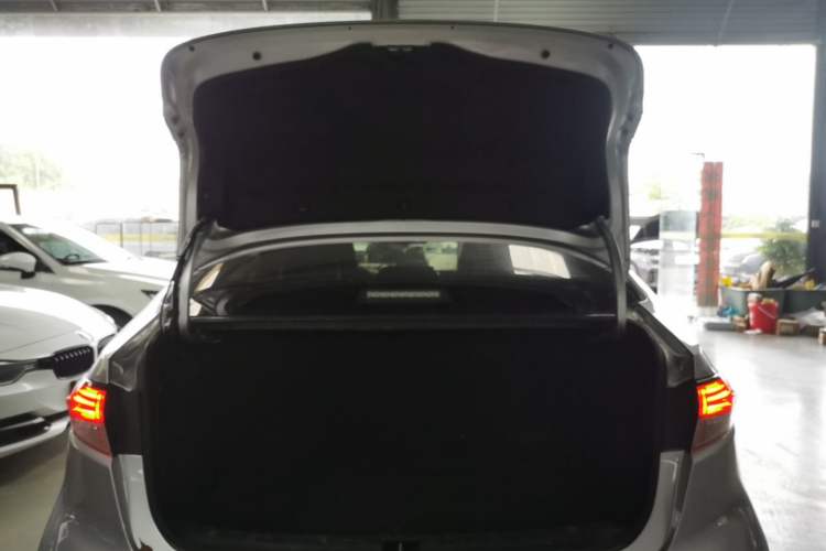 Used Toyota Levin 2022 Dual-Motor 1.8H E-CVT Sport Edition Trunk