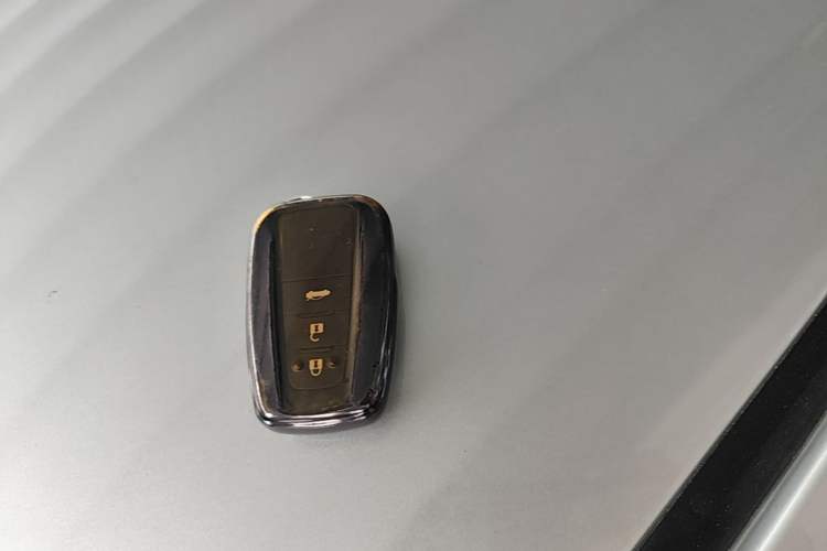 Used Toyota Levin 2022 Dual-Motor 1.8H E-CVT Leading Edition Vehicle Key