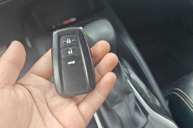 Used Toyota Levin 2022 Dual-Engine 1.8H E-CVT Luxury Edition Vehicle Key