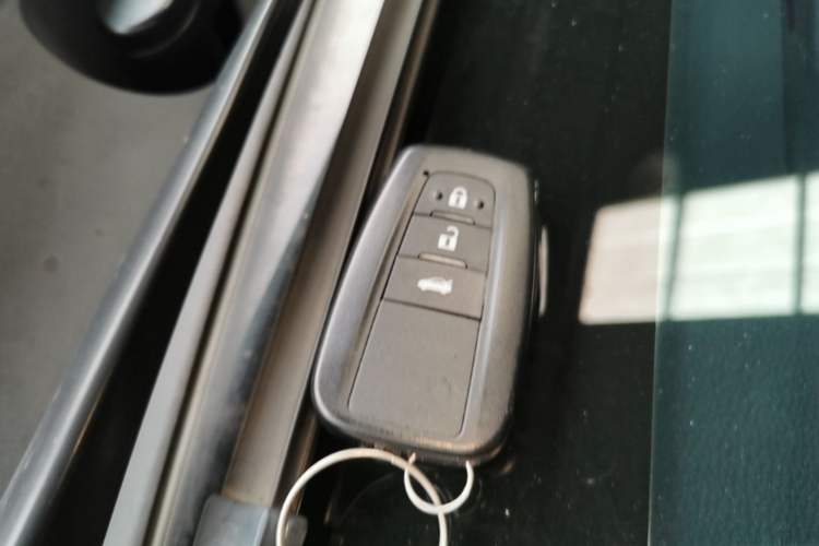 Used Toyota Levin 2022 Dual-Motor 1.8H E-CVT Sport Edition Vehicle Key