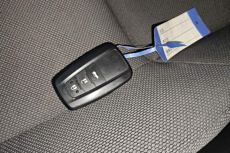 Used Toyota Levin 2022 Dual-Motor 1.8H E-CVT Leading Edition Vehicle Key