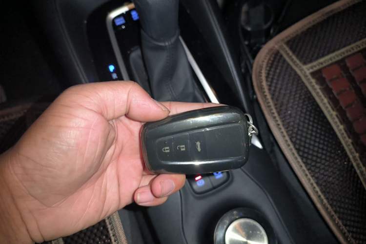 Used Toyota Levin 2022 Dual-Engine 1.8H E-CVT Luxury Edition Vehicle Key