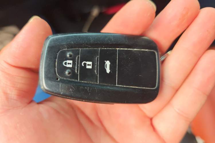 Used Toyota Levin 2022 Dual-Motor 1.8H E-CVT Progressive Edition Vehicle Key