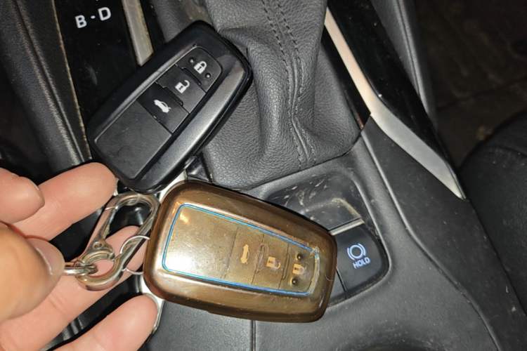 Used Toyota Levin 2022 Dual-Motor 1.8H E-CVT Progressive Edition Vehicle Key