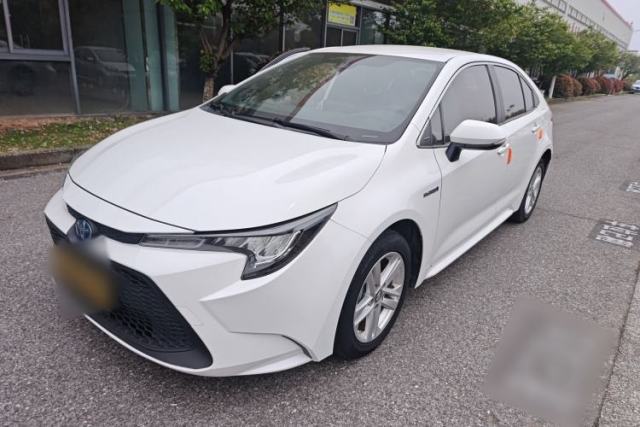 Ojetý Toyota Levin 2022 Dual-Motor 1.8H E-CVT Leading Edition