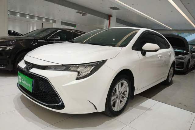 Ojetý Toyota Levin 2022 185T CVT Luxury Edition