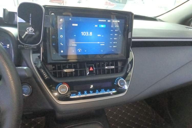 Used Toyota Levin 2022 Dual-Engine 1.8H E-CVT Luxury Edition Audio And AC Panel