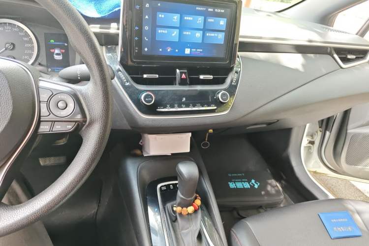 Used Toyota Levin 2022 Dual-Engine 1.8H E-CVT Luxury Edition Audio And AC Panel