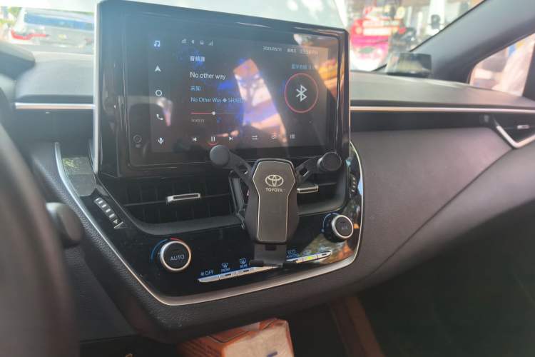 Used Toyota Levin 2022 Dual-Engine 1.8H E-CVT Luxury Edition Audio And AC Panel