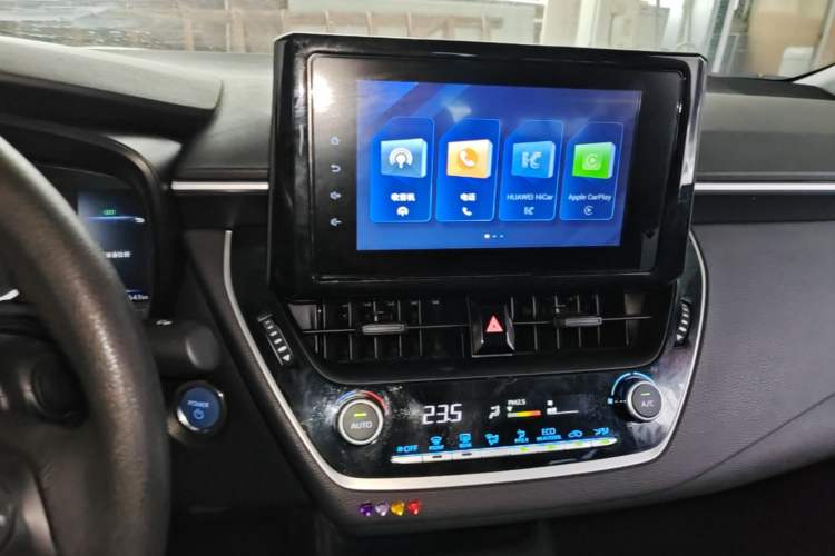Used Toyota Levin 2022 Dual-Motor 1.8H E-CVT Leading Edition Audio And AC Panel