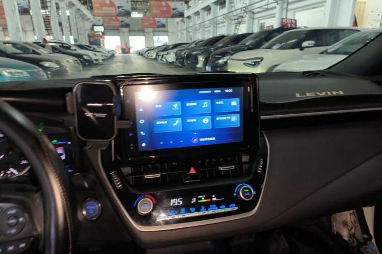 Used Toyota Levin 2022 Dual-Engine 1.8H E-CVT Luxury Edition Audio And AC Panel