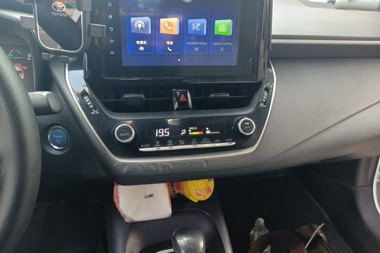 Used Toyota Levin 2022 Dual-Motor 1.8H E-CVT Leading Edition Audio And AC Panel
