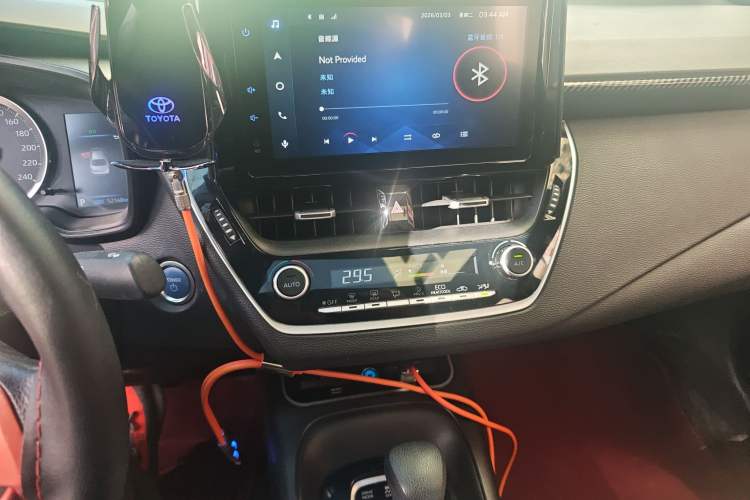 Used Toyota Levin 2022 Dual-Engine 1.8H E-CVT Luxury Edition Audio And AC Panel