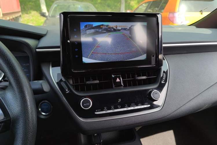 Used Toyota Levin 2022 Dual-Motor 1.8H E-CVT Leading Edition Audio And AC Panel