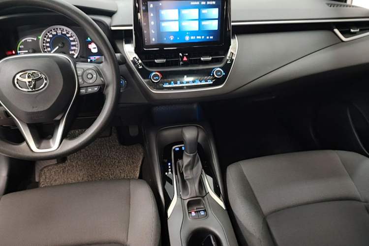 Used Toyota Levin 2022 Dual-Engine 1.8H E-CVT Luxury Edition Audio And AC Panel