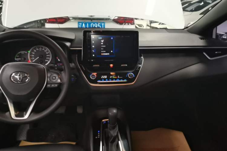 Used Toyota Levin 2022 Dual-Engine 1.8H E-CVT Luxury Edition Audio And AC Panel