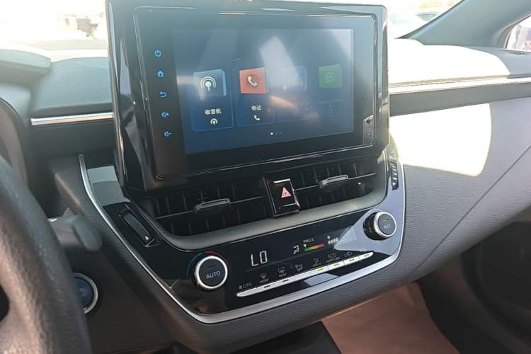 Used Toyota Levin 2022 Dual-Motor 1.8H E-CVT Leading Edition Audio And AC Panel