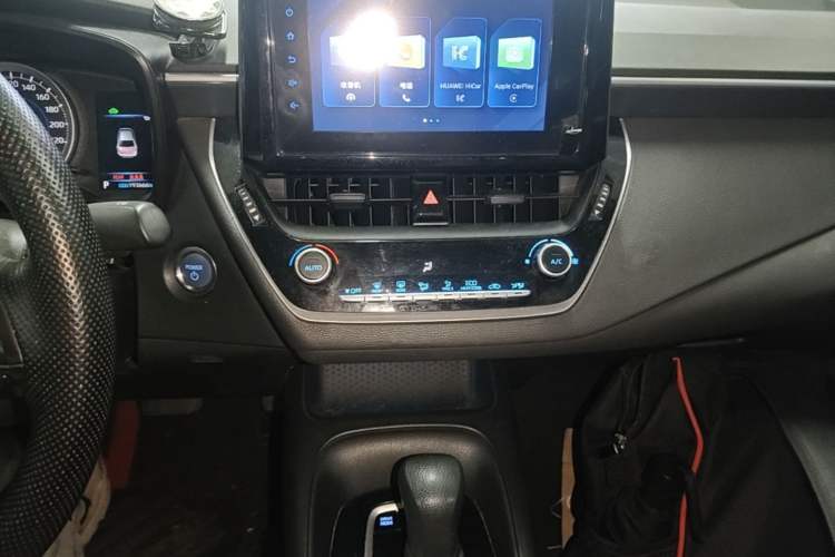 Used Toyota Levin 2022 Dual-Motor 1.8H E-CVT Progressive Edition Audio And AC Panel