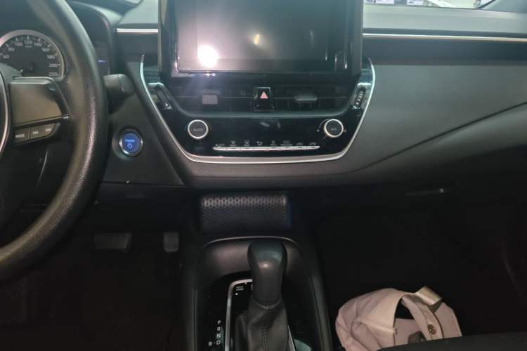 Used Toyota Levin 2022 Dual-Motor 1.8H E-CVT Progressive Edition Audio And AC Panel