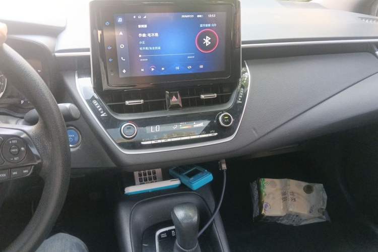 Used Toyota Levin 2022 Dual-Engine 1.8H E-CVT Luxury Edition Audio And AC Panel