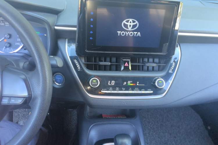 Used Toyota Levin 2022 Dual-Motor 1.8H E-CVT Progressive Edition Audio And AC Panel