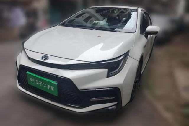 Ojetý Toyota Levin 2022 Dual-Motor 1.8H E-CVT Tech Edition
