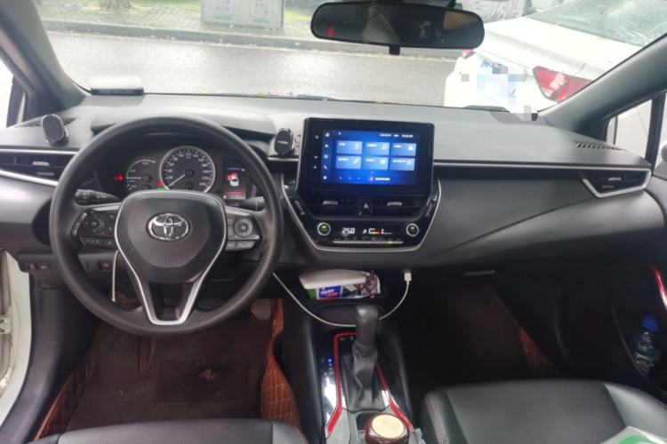 Used Toyota Levin 2022 Dual-Motor 1.8H E-CVT Sport Edition Center Console