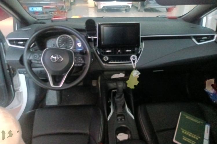 Used Toyota Levin 2022 185T CVT Luxury Edition Center Console