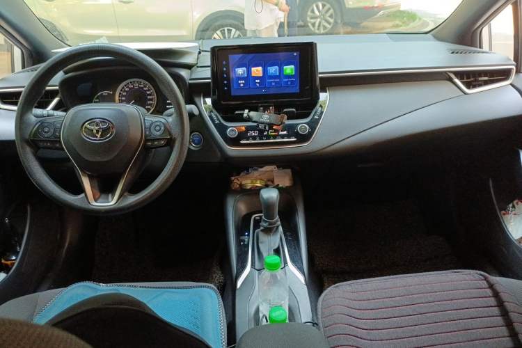 Used Toyota Levin 2022 Dual-Motor 1.8H E-CVT Leading Edition Center Console