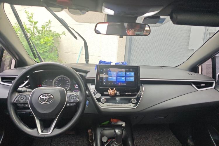 Used Toyota Levin 2022 Dual-Motor 1.8H E-CVT Sport Edition Center Console