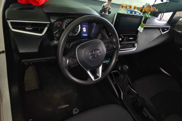 Used Toyota Levin 2022 185T CVT Luxury Edition Center Console