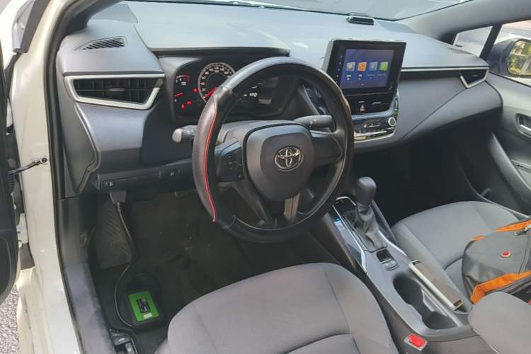 Used Toyota Levin 2022 Facelift TNGA 1.5L CVT Progressive Edition Center Console