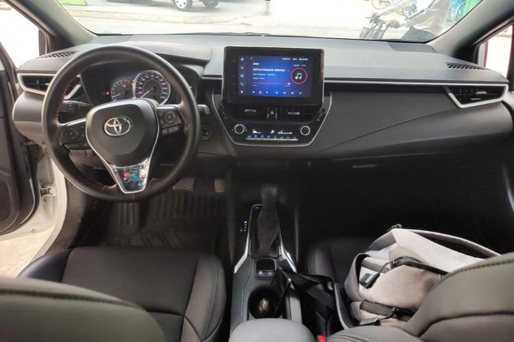 Used Toyota Levin 2022 185T CVT Luxury Edition Center Console