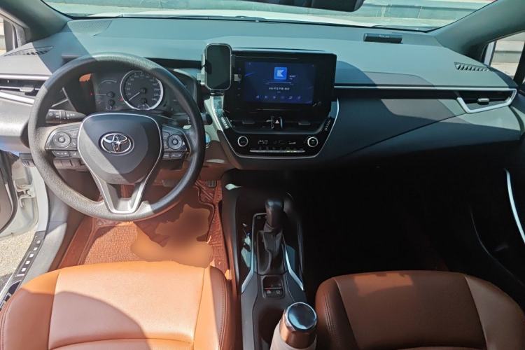 Used Toyota Levin 2022 Dual-Motor 1.8H E-CVT Leading Edition Center Console