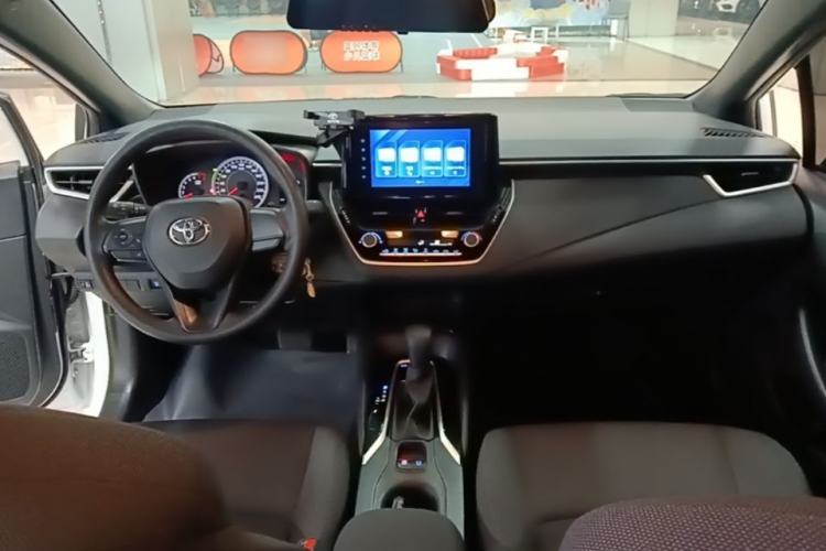 Used Toyota Levin 2022 Facelift TNGA 1.5L CVT Progressive Edition Center Console