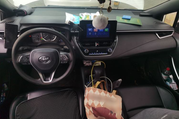 Used Toyota Levin 2022 Dual-Motor 1.8H E-CVT Leading Edition Center Console