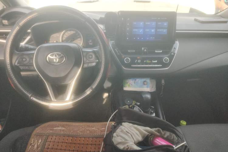 Used Toyota Levin 2022 Dual-Engine 1.8H E-CVT Luxury Edition Center Console