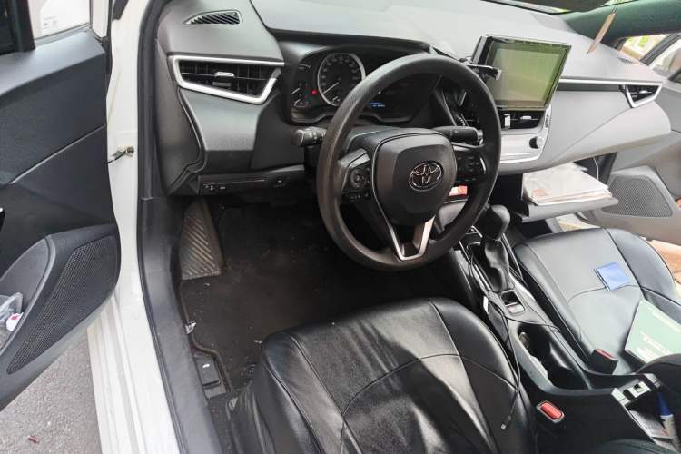Used Toyota Levin 2022 Dual-Engine 1.8H E-CVT Luxury Edition Center Console