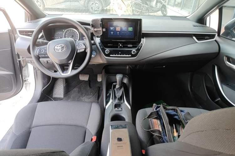 Used Toyota Levin 2022 Dual-Motor 1.8H E-CVT Leading Edition Center Console