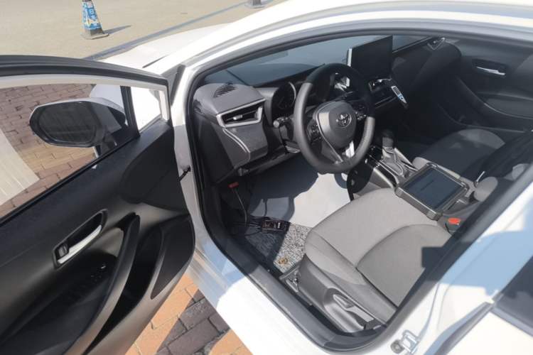 Used Toyota Levin 2022 185T CVT Luxury Edition Driver Seat