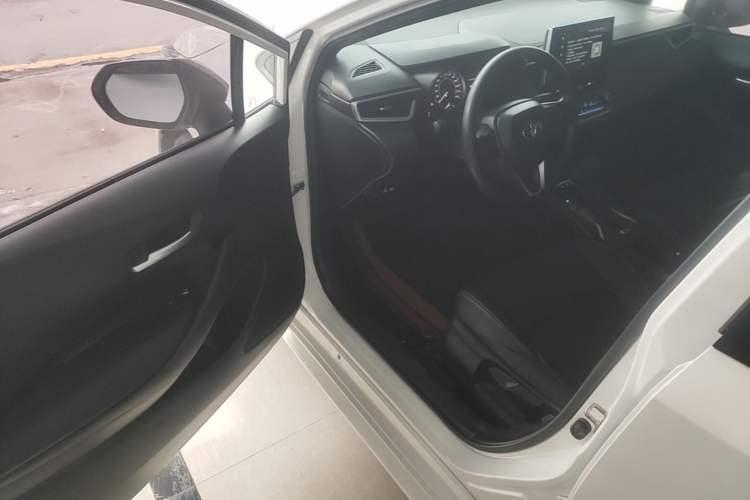 Used Toyota Levin 2022 185T CVT Luxury Edition Driver Seat