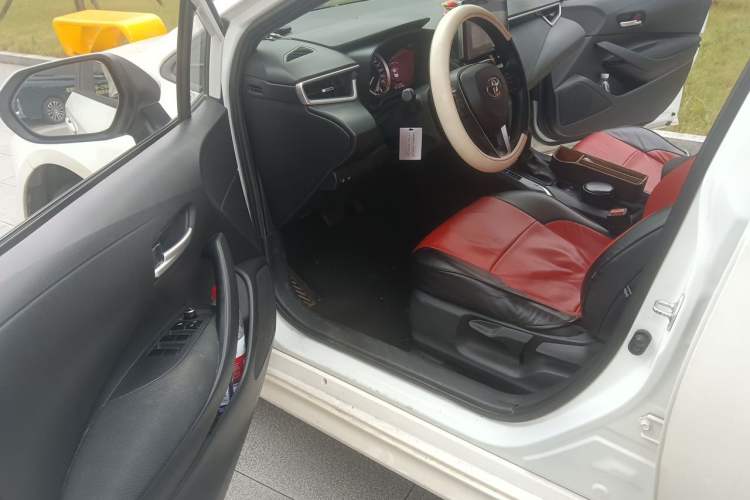 Used Toyota Levin 2022 185T CVT Luxury Edition Driver Seat